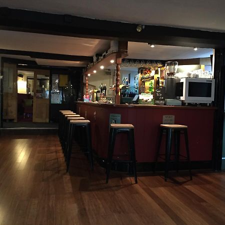 The Globe Inn Бакфастлей Екстер'єр фото
